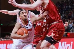 开云体育下载-本赛季国内篮球联赛登场惊艳