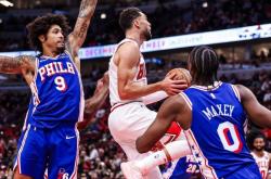 开云体育官网-热火逆转掘金，拉文扛起全队