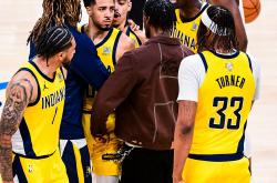 开云体育app-步行者逆转独行侠，麦科勒姆扛起全队