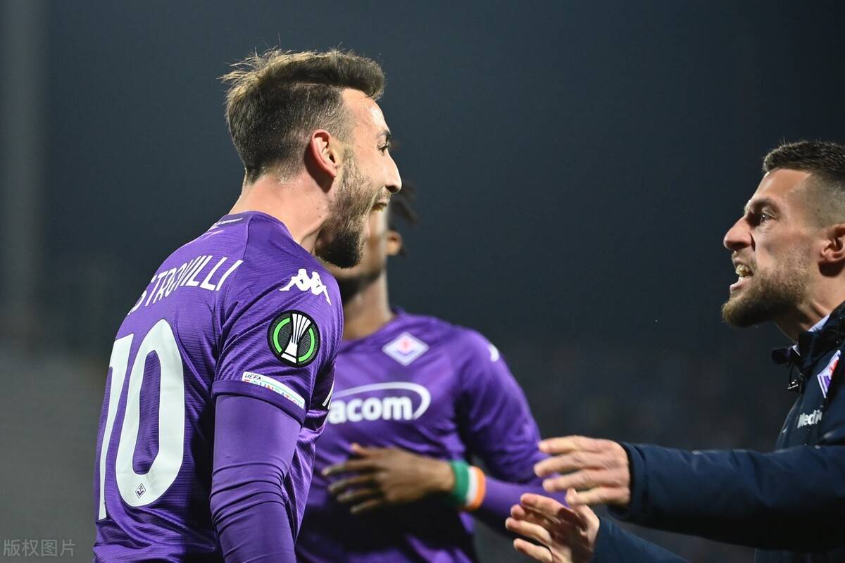 诺维奇主场大败,保级形势日益严峻 诺维奇主场大败,保级形势日益严峻