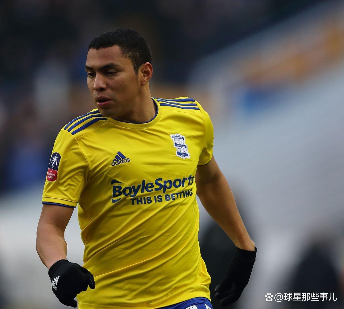 莱斯特队主帅战前策划,力争三分 莱斯特队主帅战前策划,力争三分