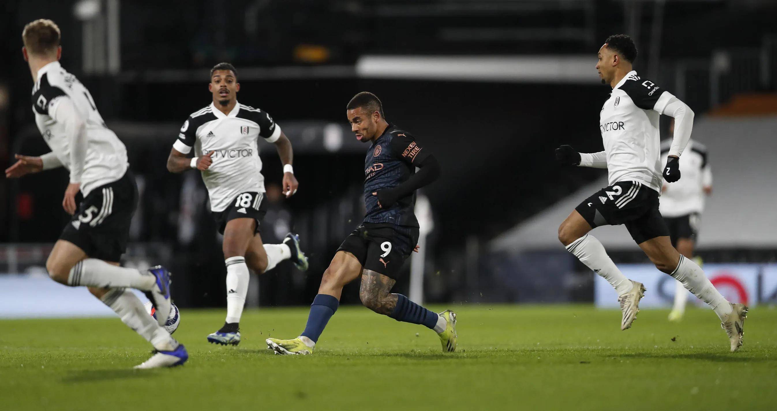 狼队客场挫败富勒姆，追赶积分领先