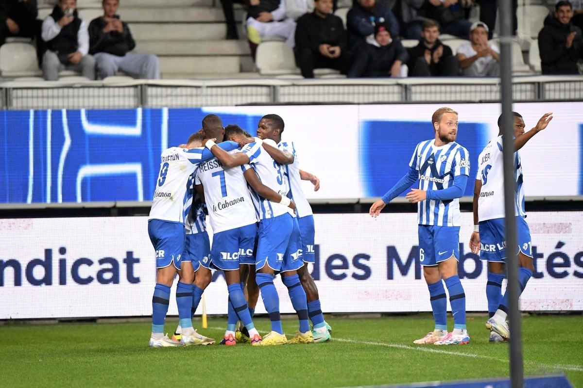 包含里昂主场迎战卡昂,力争胜利的词条 包含里昂主场迎战卡昂,力争胜利的词条