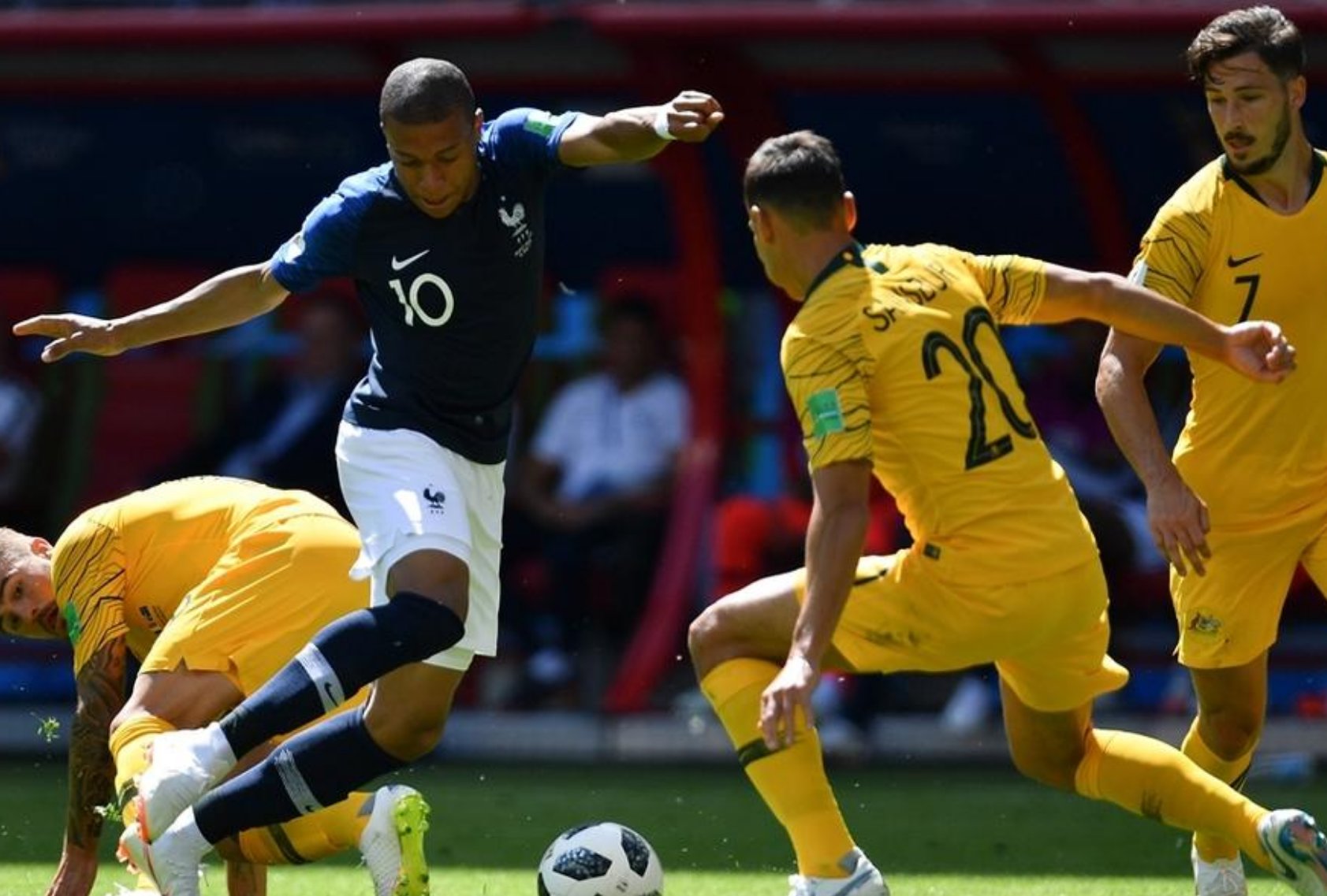 包含美国险胜里昂,博格巴2惊艳世界的词条 包含美国险胜里昂,博格巴2惊艳世界的词条